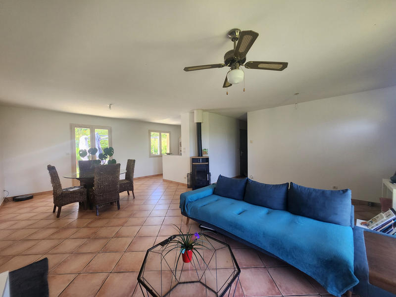 Maison - 99 m² - 5 pièces