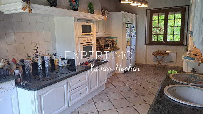 Maison - 277 m² - 7 pièces