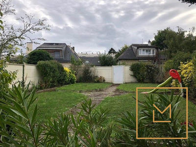 Maison - 170 m² - 8 pièces