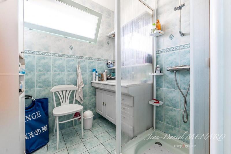 Maison traditionnelle - 107 m² - 4 pièces