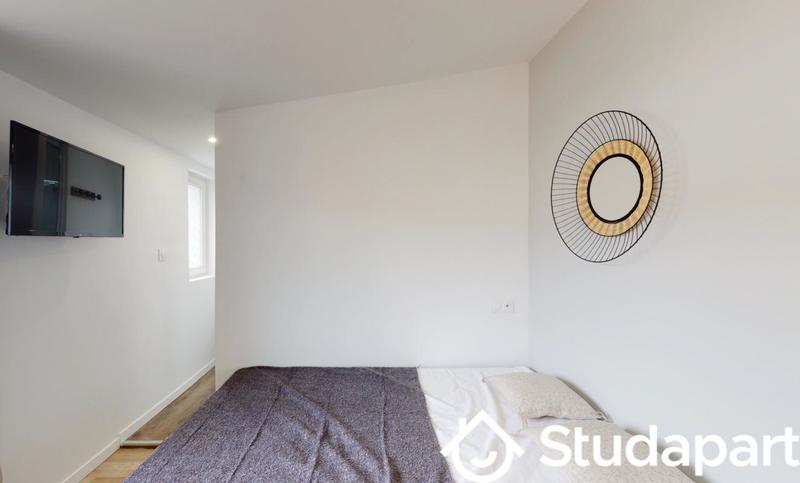 Chambre - 11 m² - 1 pièce