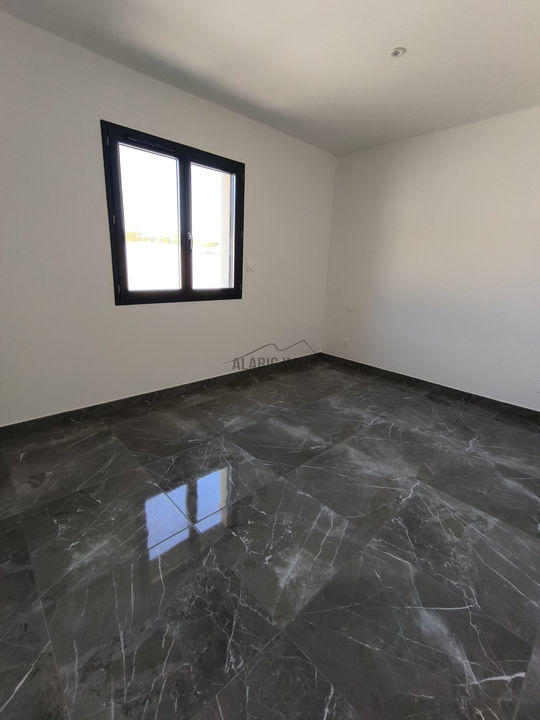 Villa - 100 m² - 4 pièces