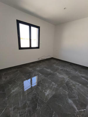 Villa - 100 m² - 4 pièces