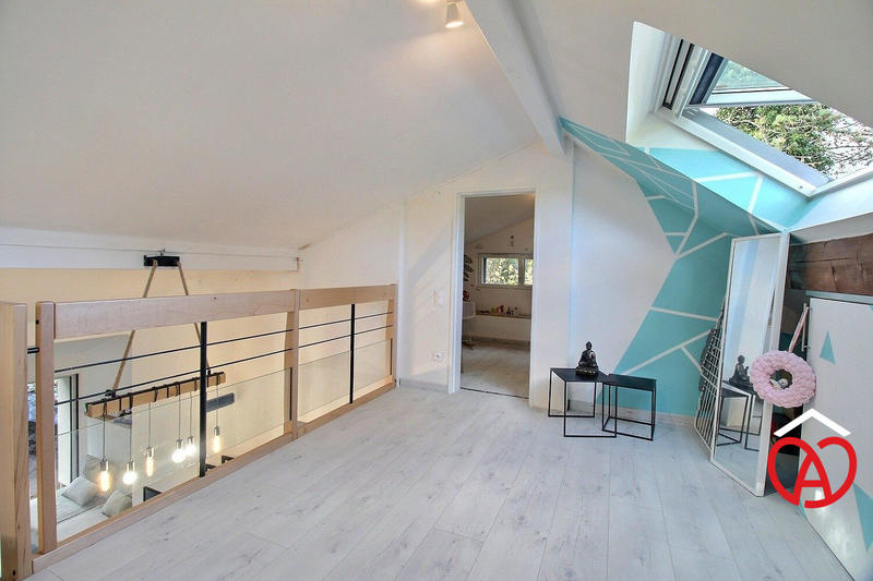 Maison - 80 m² - 5 pièces