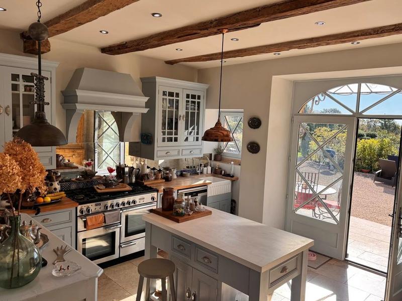 Maison de maîtres - 310 m² - 10 pièces