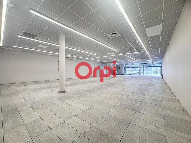 Local commercial - 418 m²