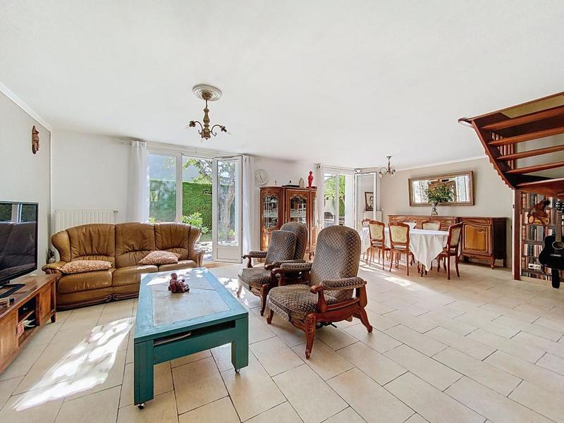 Maison - 111 m² - 4 pièces