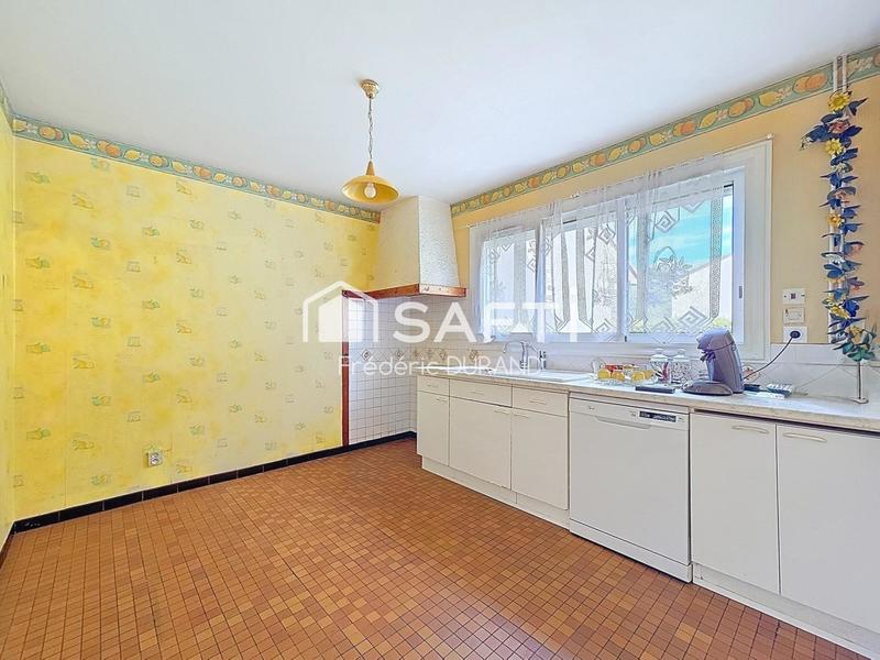 Maison - 94 m² - 5 pièces