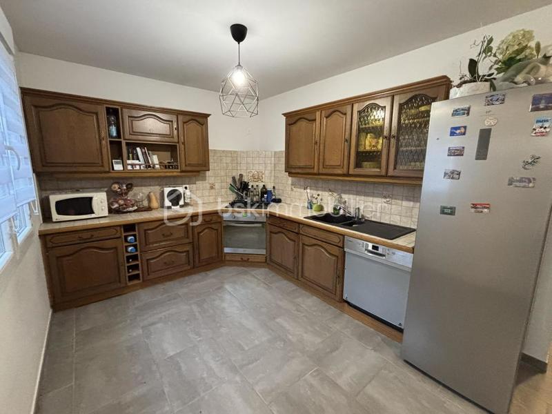 Maison - 127 m² - 5 pièces