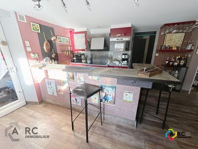 Maison - 145 m² - 6 pièces