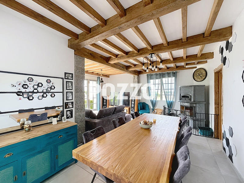 Maison - 131 m² - 8 pièces