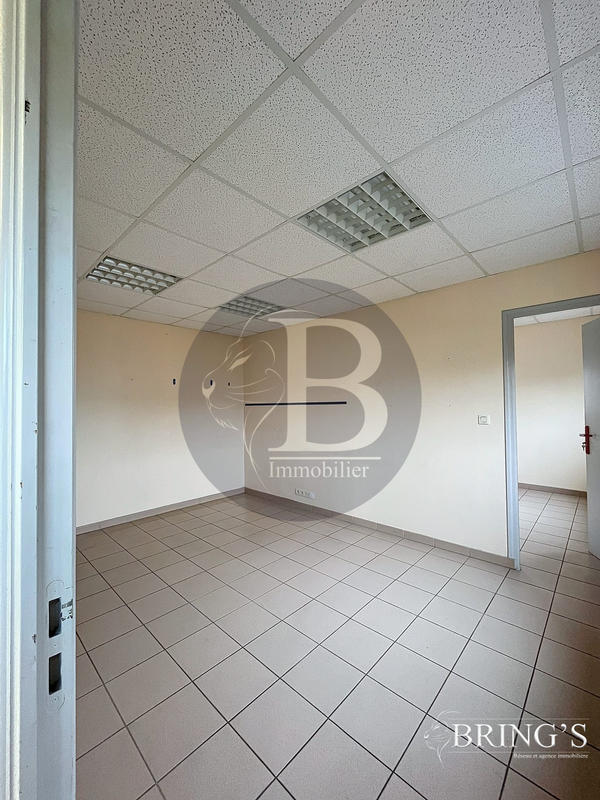 Local d'activités - 200 m²