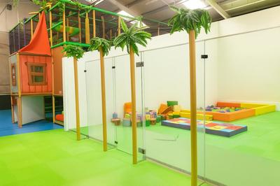 Local commercial - 340 m² - 8 pièces