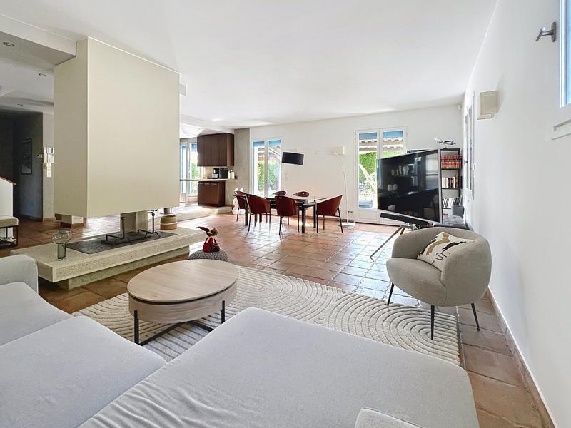 Villa - 146 m² - 6 pièces