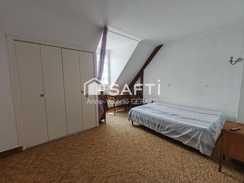 Maison - 216 m² - 10 pièces