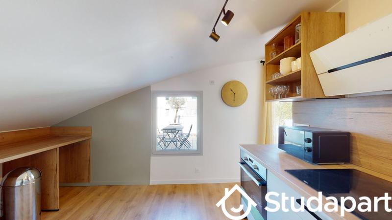 Chambre - 10 m² - 1 pièce