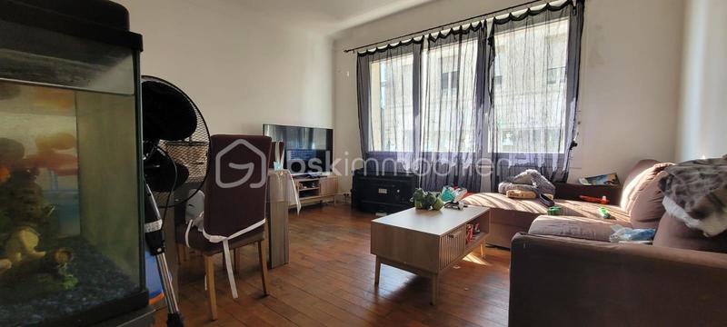 Maison - 254 m² - 10 pièces