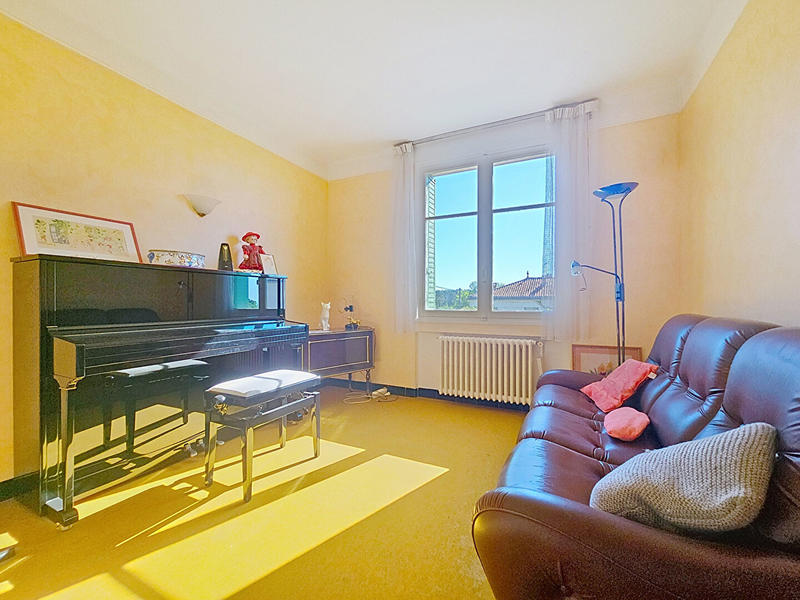 Maison - 150 m² - 8 pièces