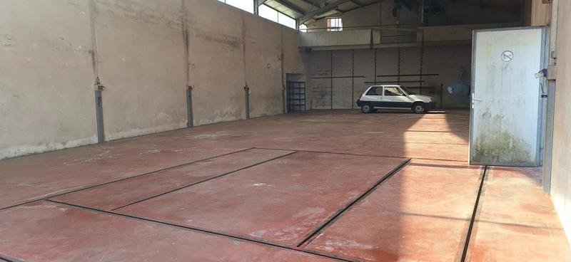 Local commercial - 400 m² - 2 pièces