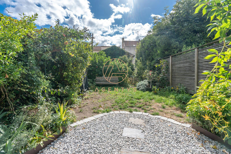 Maison - 95 m² - 7 pièces