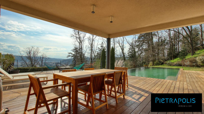 Maison contemporaine - 210 m² - 5 pièces