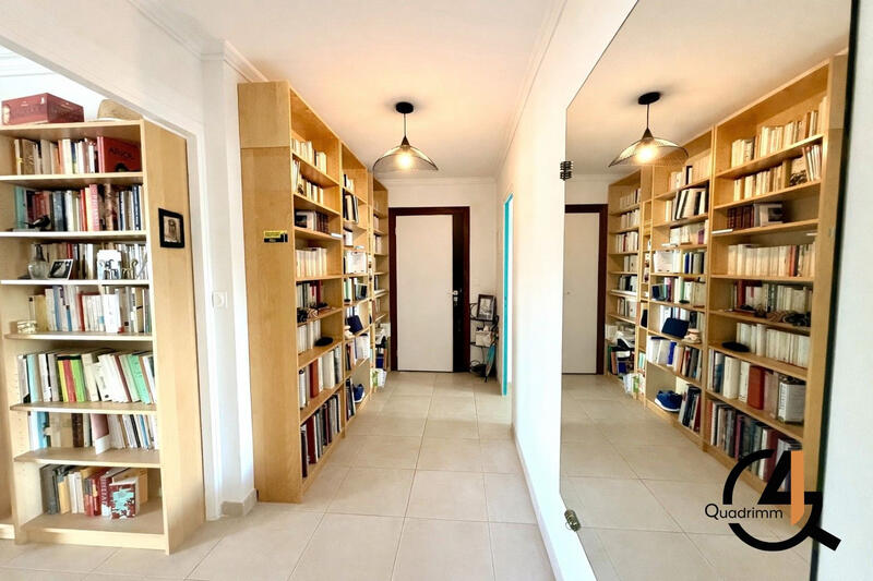 Appartement - 92 m² - 4 pièces