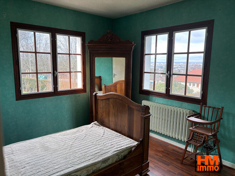 Maison - 147 m² - 8 pièces