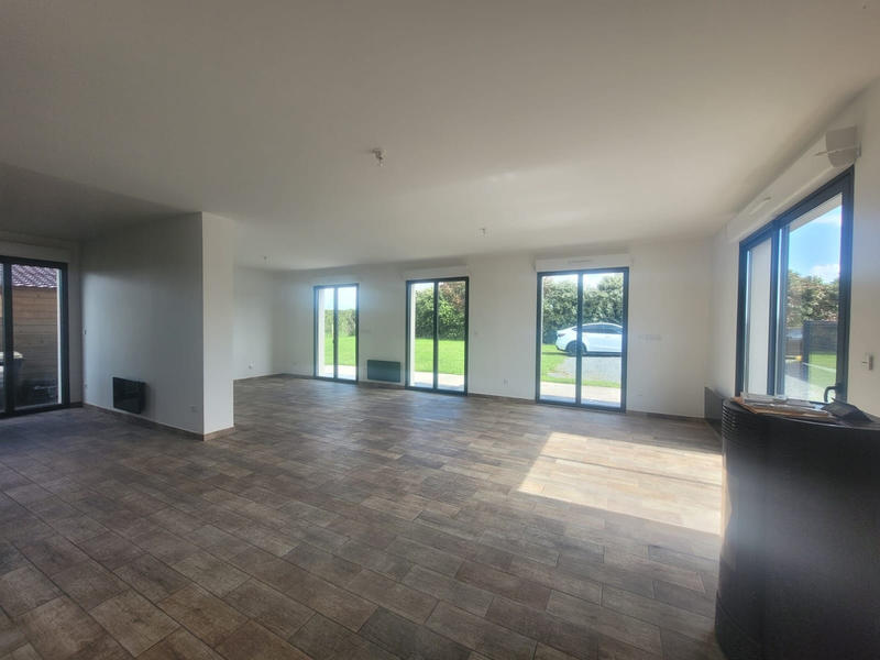 Maison - 261 m² - 6 pièces