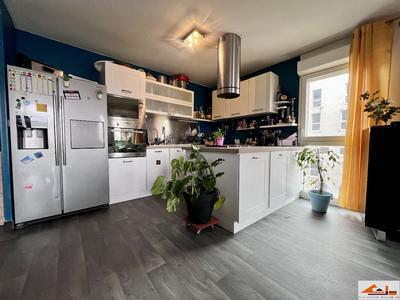 Appartement - 65 m² - 3 pièces