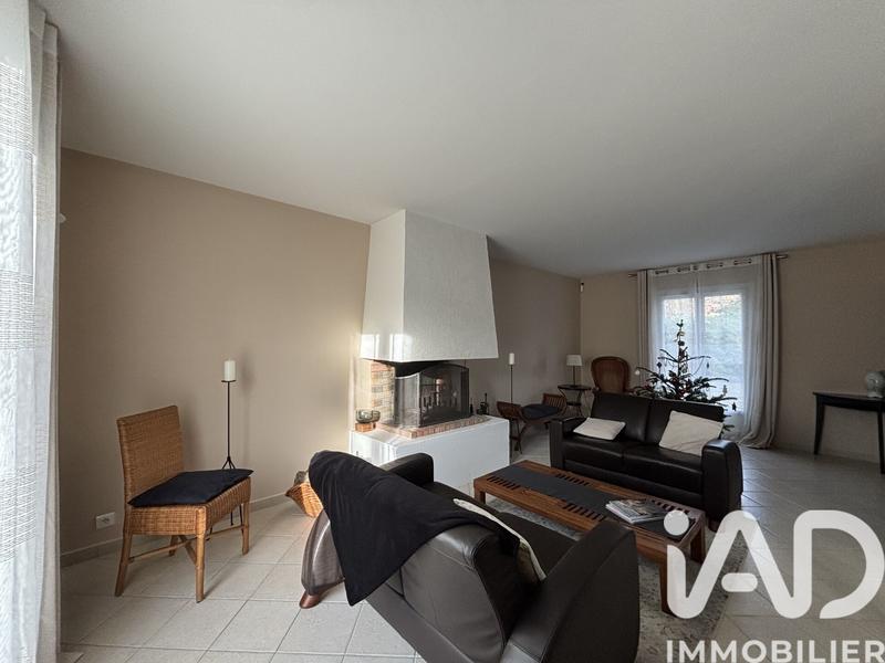 Maison - 162 m² - 8 pièces