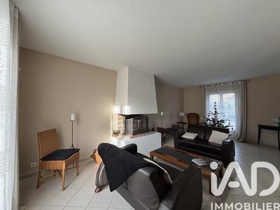 Maison - 162 m² - 8 pièces