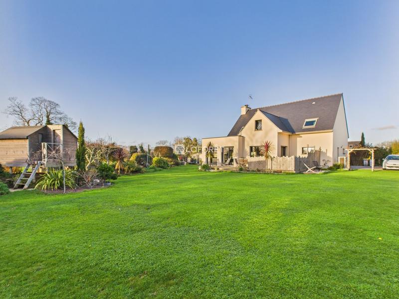 Maison contemporaine - 150 m² - 6 pièces