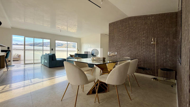 Appartement - 133 m² - 4 pièces