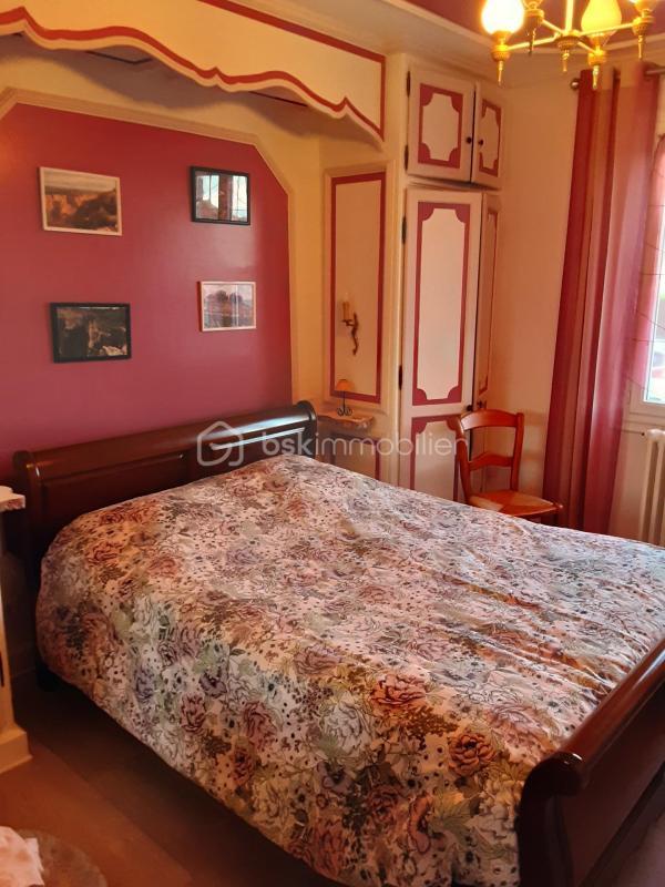 Maison traditionnelle - 124 m² - 7 pièces