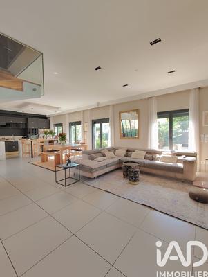 Maison - 156 m² - 6 pièces