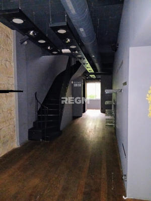 Local commercial - 310 m²