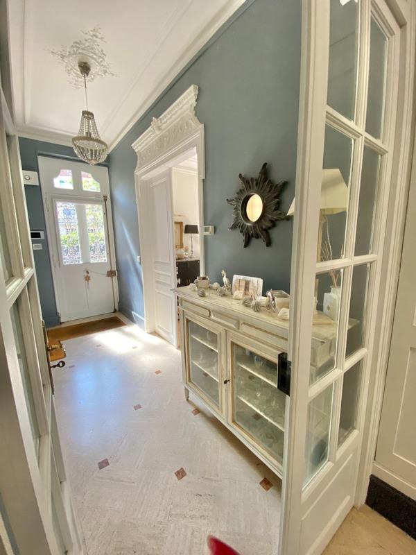 Maison bourgeoise - 235 m² - 8 pièces