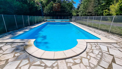 Maison - 320 m² - 7 pièces