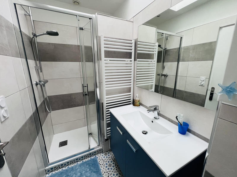 Maison traditionnelle - 215 m² - 7 pièces