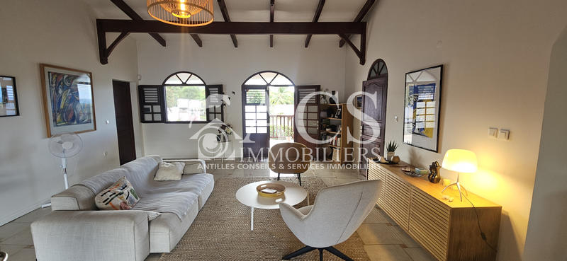 Maison - 122 m² - 5 pièces