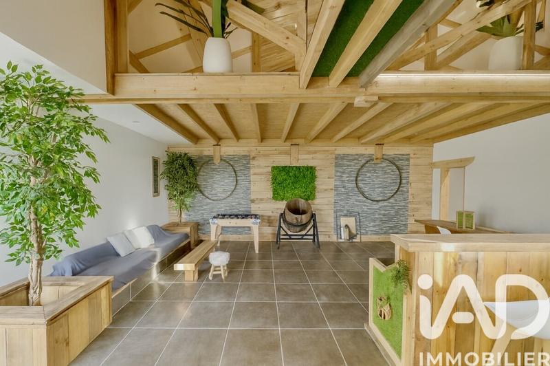 Maison - 140 m² - 9 pièces