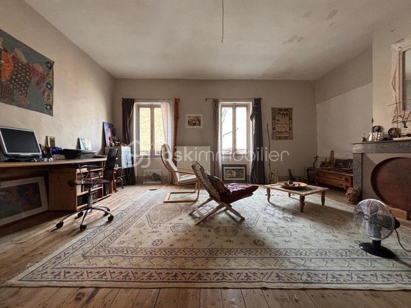 Maison de ville - 250 m² - 7 pièces