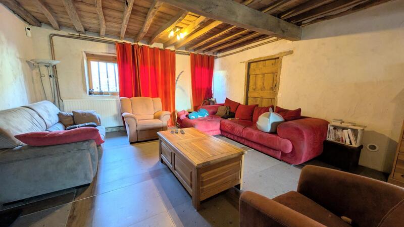 Maison - 220 m² - 5 pièces