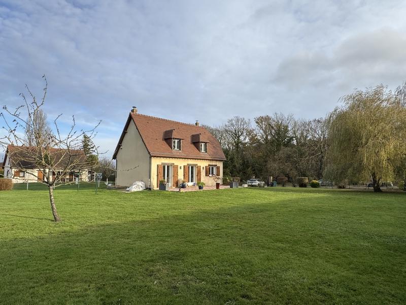 Maison - 96 m² - 4 pièces