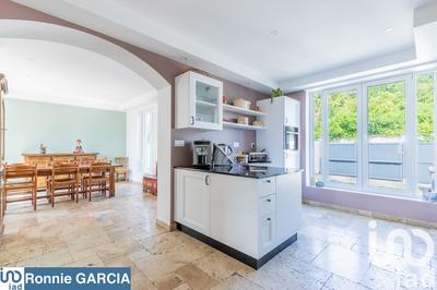 Maison - 171 m² - 6 pièces