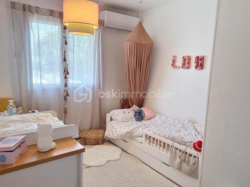 Villa - 232 m² - 9 pièces