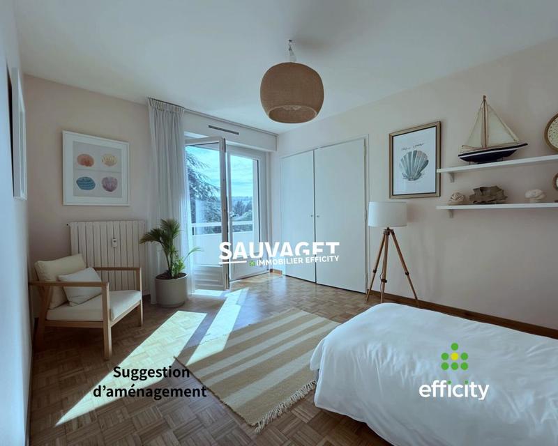 Appartement ancien - 71 m² - 3 pièces