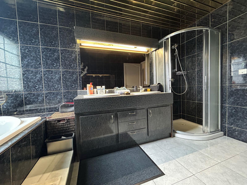 Maison - 101 m² - 4 pièces