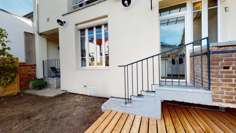 Chambre - 13 m² - 8 pièces