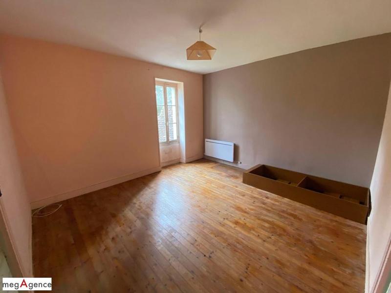 Maison - 277 m² - 12 pièces